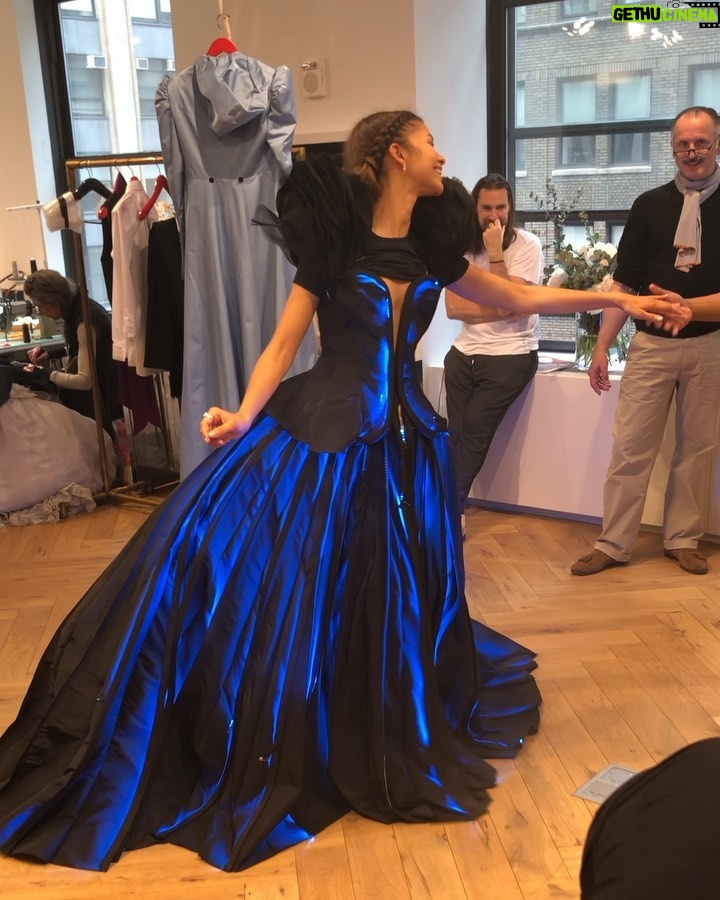 Zendaya Instagram - Underneath the magic. Thank you to all the very very smart people who somehow built and made this dress work💙