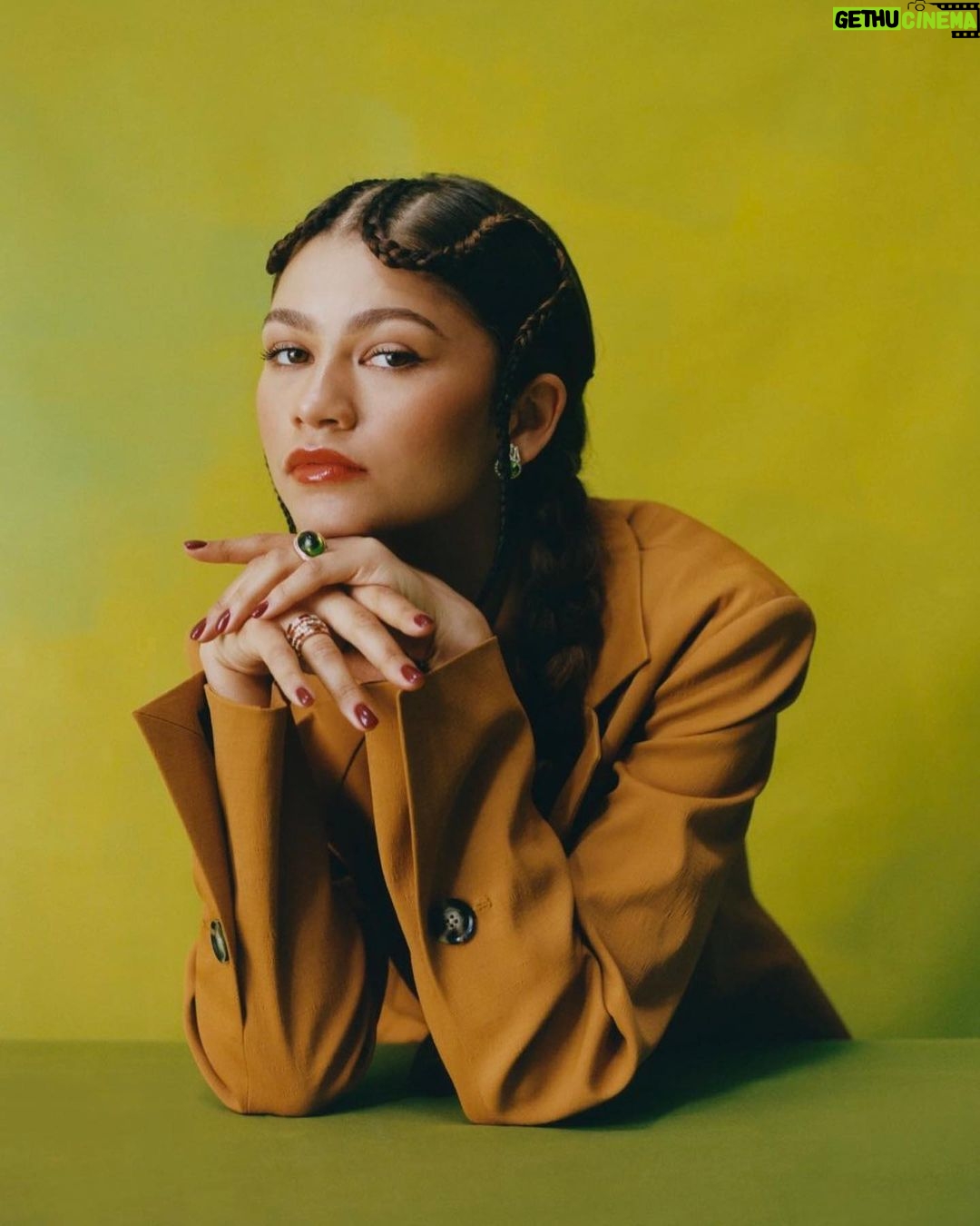 Zendaya Instagram - A great honor. Thank you @TIME for this acknowledgment, and to Denis for his kind words. This means the world to me♥️ #TIME