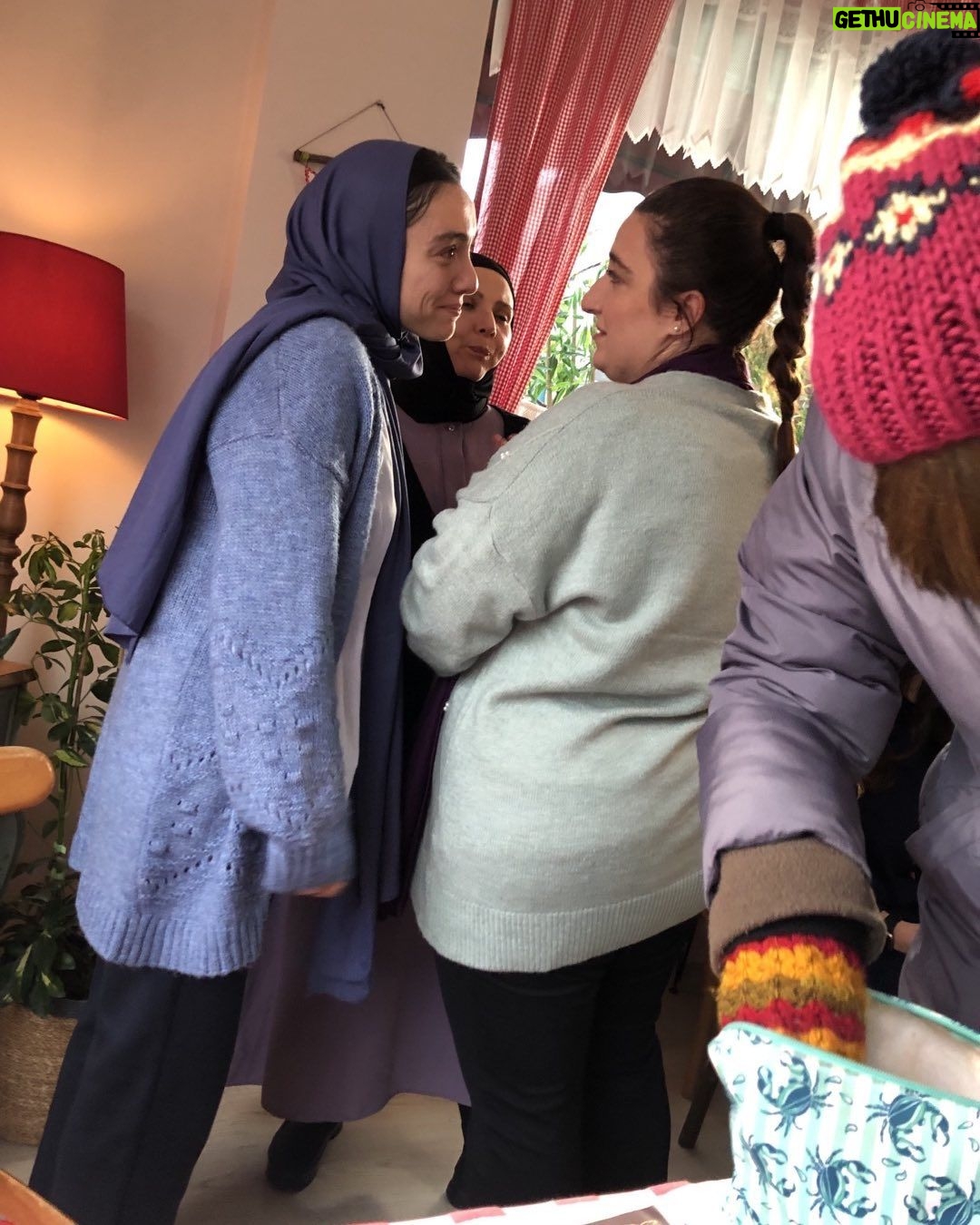 Zerrin Sümer - 2.3K Likes - Bir nefeslik arada dedikodu 😄 hiç bitmez ❤️