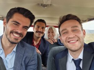 Zerrin Sümer Instagram - Hem genç hem yakışıklı hem de yetenekli gençlerle çalışmak keyifli oluyor 👏Yollar uzun olsada 👍💙🥰”GÖNÜL DAĞI”