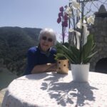 Zerrin Sümer Instagram – Doğum günü çiçeklerimle 💜