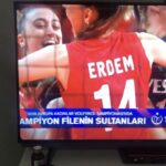 Zerrin Sümer Instagram – 😍Bu nasıl  bir duygu Tanrım elim dilim tutuldu  ne yazılır ki  mutluluğun fotoğrafına ❤️❤️❤️🇹🇷🇹🇷🇹🇷👏👏👏⭐️⭐️⭐️🌺🌸🌼🌹🌷🥀🌻🪻💐😘😘😘😘😘😘😘😘😘😘😘