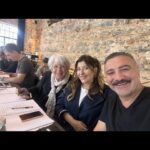 Zerrin Sümer Instagram - Şebnem Bozoklu ve Cengiz Bozkurt “Mucize aynalar “filminde oğlum ve gelinim . 🧿 ❤️ güzeliz değil mi? 👍😋