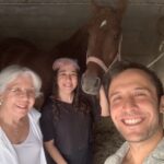 Zerrin Sümer Instagram – Mehmet Eroş Yağmur ve Zerrin @mmttskr @yagmurbaskurt Isparta Atabey At Çiftliği