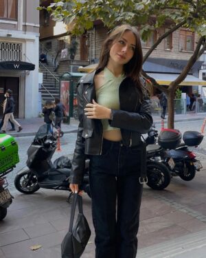 Zeynep Bostancı Instagram - ekim’21 🧚‍♂️