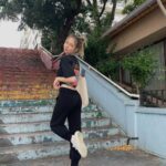 Zeynep Bostancı Instagram – 🦩 pozu önemli