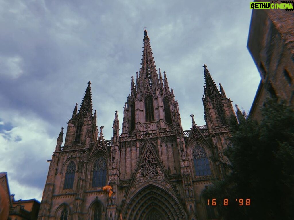 Zeynep Bostancı Instagram - 📸 Barcelona Cathedral