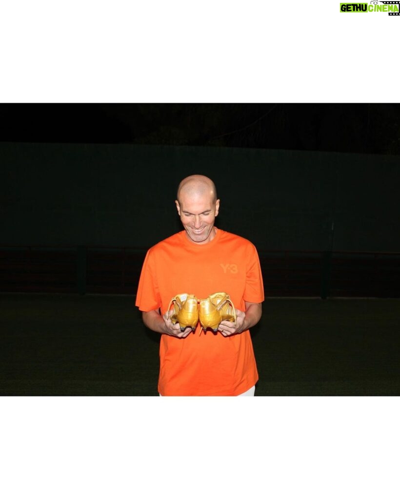 Zinedine Zidane Instagram - I also have one special pair 😁 @adidasfootball