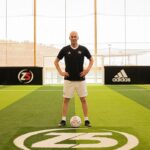 Zinedine Zidane Instagram - Découvrez mon nouveau centre @z5sport à Istres ⚽🎾 Z5 Istres