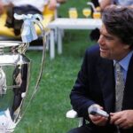 Zinedine Zidane Instagram - Mon souvenir de Monsieur Bernard Tapie, tout simplement le Président de l’OM qui a eu l’ambition de monter une équipe pour gagner la Champions League. Il a réussi! A jamais dans la mémoire du club et des Marseillais, que je suis. Toutes mes chaleureuses pensées à sa famille qui lui était d’un soutien inconditionnel.