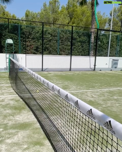 Zinedine Zidane Instagram - Passement de jambe ! ⚽️ 🎾 🎯