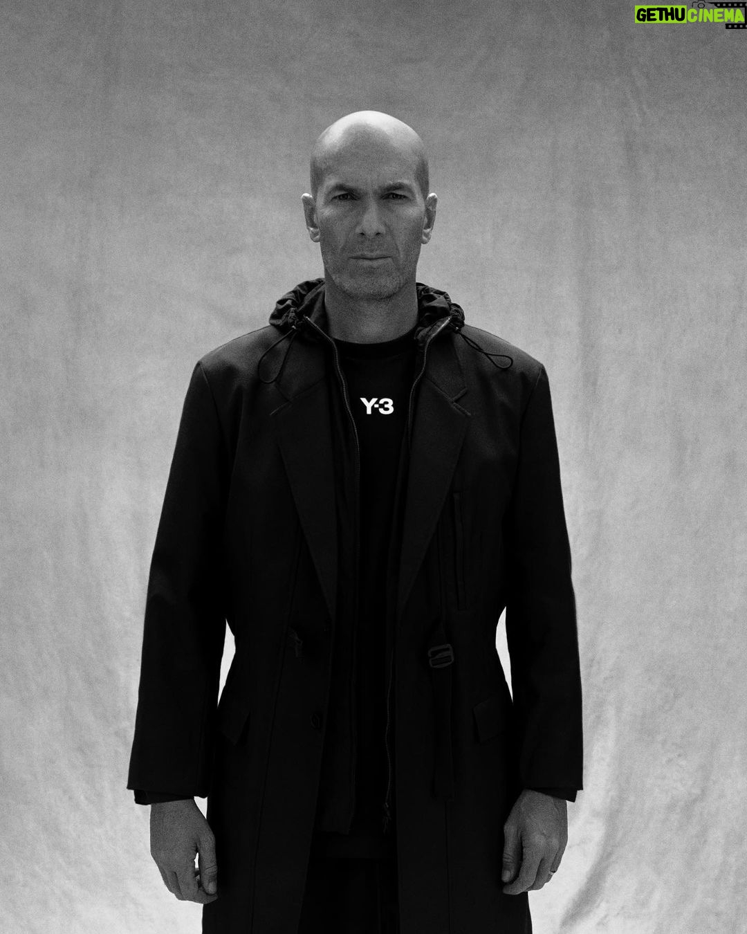 Zinédine Zidane - 1.1 Million Likes - 20 years of @adidasy3 !
#adidas #Y3 #YohjiYamamoto