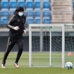 Zinedine Zidane Instagram - ⚽️