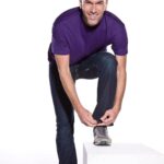Zinedine Zidane Instagram - Dimanche 18 octobre, participez à la journée nationale Mets tes Baskets organisée par @elaofficielle. Faites comme moi, téléchargez l’application sur Metstesbaskets.org Le principe est simple : dimanche, faites le plus de pas possible pour entretenir votre santé et transformez vos pas en dons pour aider les enfants malades. ELA a plus que jamais besoin de vous.