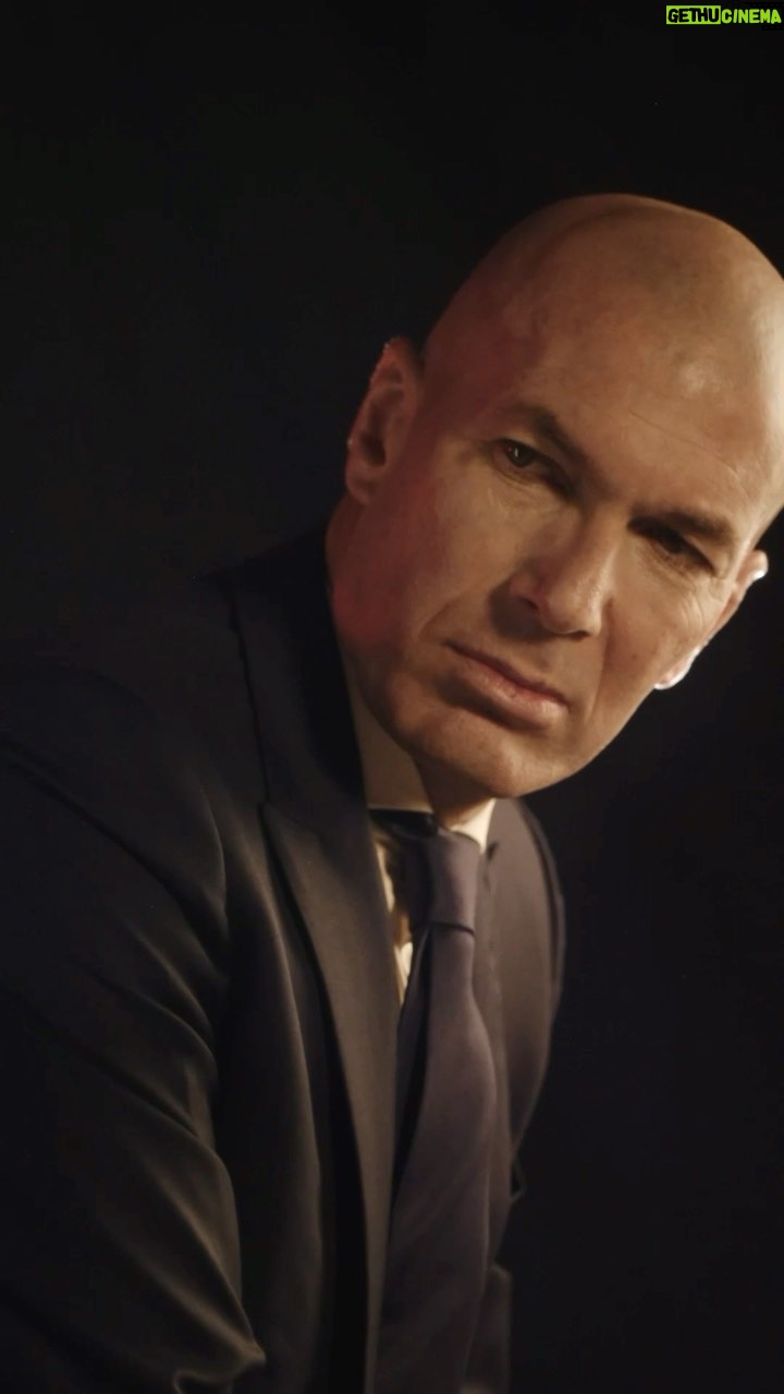 Zinedine Zidane Instagram - C’est parti pour la compétition Sorare Rivals @sorare ⚽️📱