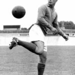 Zinedine Zidane Instagram - Just Fontaine. Forever a football icon. Rest In Peace.