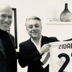 Zinedine Zidane Instagram - Merci pour ce bel accueil @alpinef1team A suivre… #racHer #ConcoursExcellenceMecanique