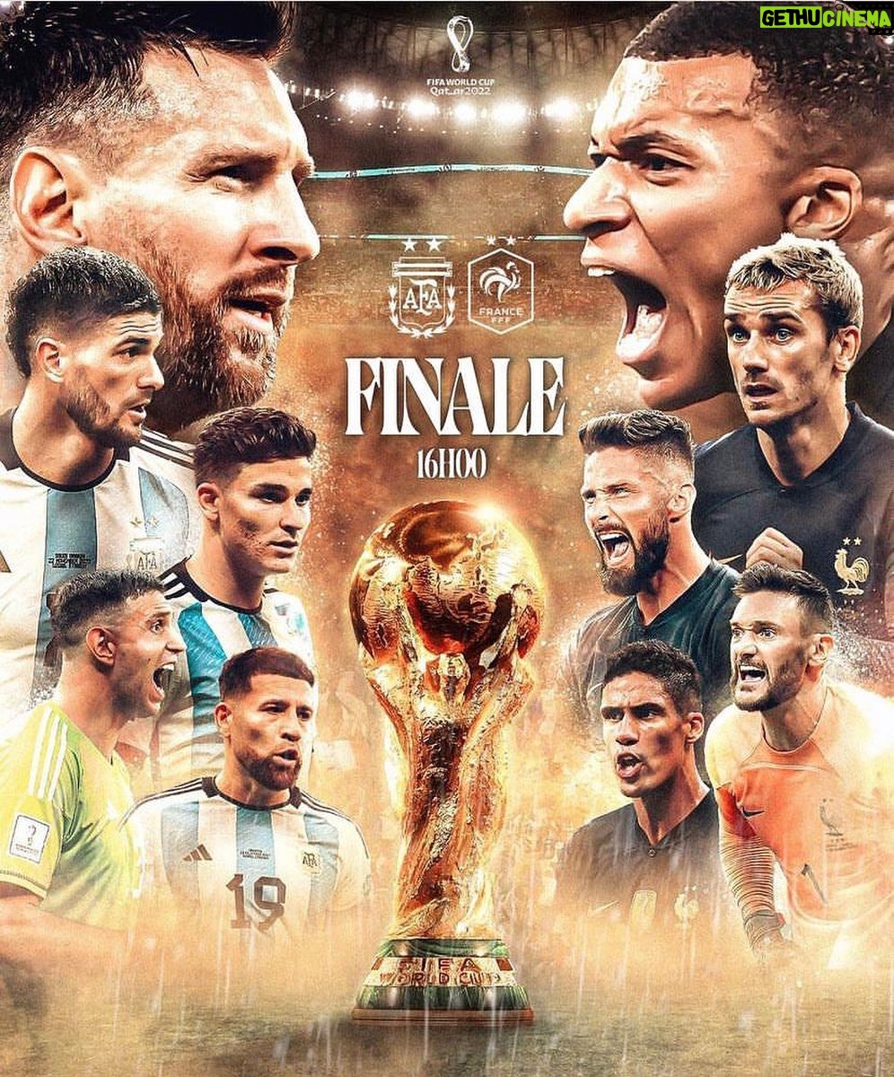 Zinédine Zidane - 1.3 Million Likes - Jouer une finale de Coupe du Monde est un rêve d’enfant.
Allons chercher cette troisième étoile !
Allez les Bleus !