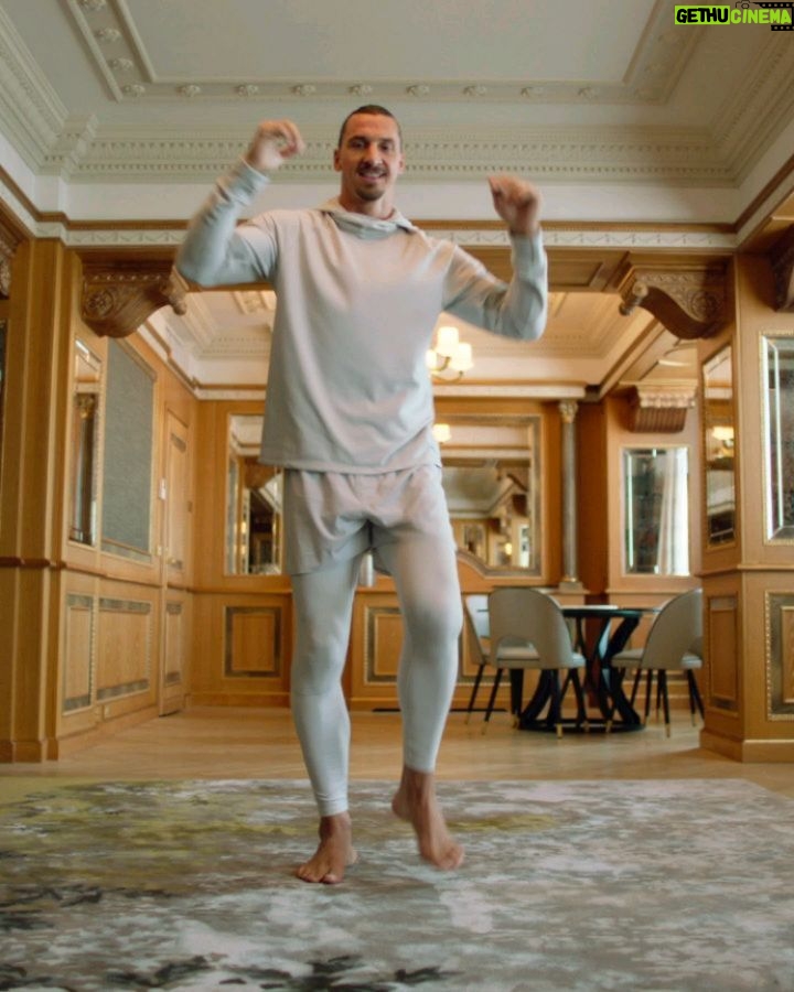 Zlatan Ibrahimović Instagram - Watch out @janefonda I'm coming for your workout crown! @hm_move #HMmove #HoweverYouMove