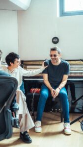 Zoe Gotusso Instagram - ME CANSÉ Nueva canción con @zoegotusso ¡Ya Disponible! 🎧 Link en bio. 🎥 @distrito____