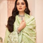 Zoya Afroz Instagram - ✨✨✨ Brand : @_yesfab Photography : @milind_misal Hair : @kavita.gour.184 Stylist : @lakhanisana Creative director : @nishankswami