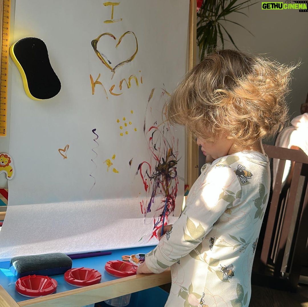 Zulay Henao Instagram - Cheers baby, Happy Papis Day💚 We love you & appreciate all you do for us, we never once doubt we’re your top priority in all you do. Enjoy your day @mrkevinconnolly It ends at 12 AM sharp!