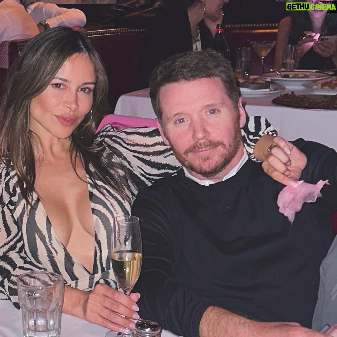 Zulay Henao Instagram - Cheers baby, Happy Papis Day💚 We love you & appreciate all you do for us, we never once doubt we’re your top priority in all you do. Enjoy your day @mrkevinconnolly It ends at 12 AM sharp!