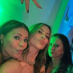Zulay Henao Instagram - Had an amazing time celebrating Latino excellence at @NALIP_Org’s End of Year Celebration! Thank you NALIP for bringing us together to celebrate our accomplishments 🥂🎉 #CelebrateLatinoExcellence #NALIP #beyourownmuze @modernmuze Styled by @simonasacchitella Makeup by @abramovicm