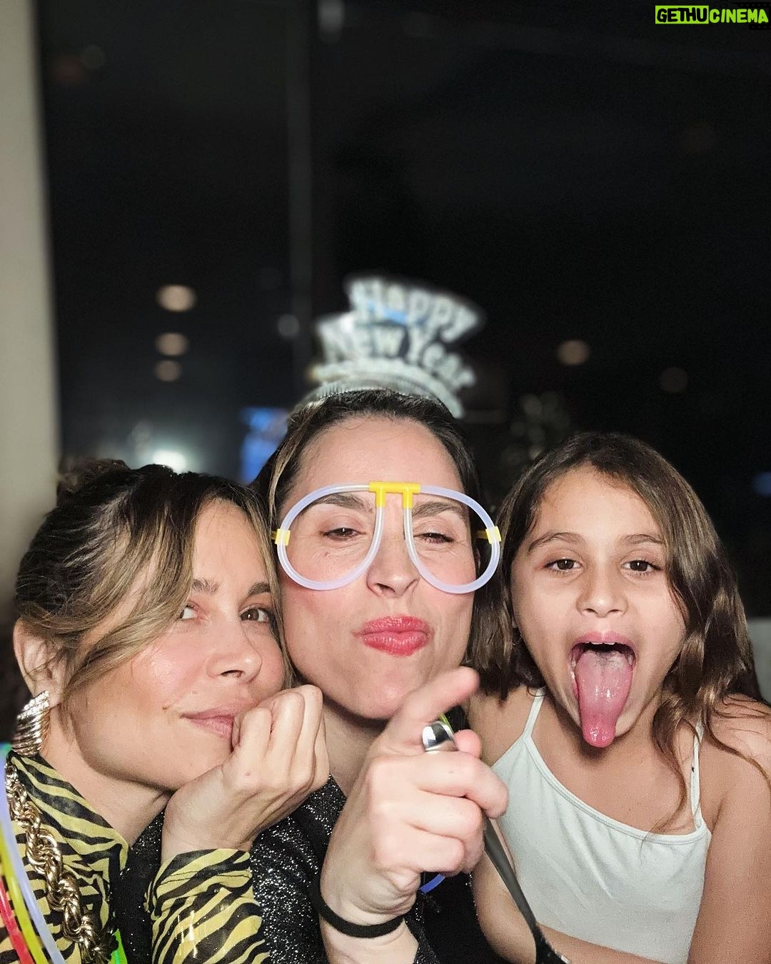 Zulay Henao Instagram - Happy New Year 🌈⚡️⭐️🪄#123123 Los Angeles, California