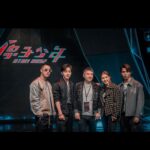 popping ed Instagram - Thank you 2022. 這一年有很多新的挑戰，最重要的就是Pika的出現👶✨ 這一年回想起來好像也是蠻累的😅 謝謝這一年陪伴在身邊的家人朋友團員學生們， 我會一起好好珍惜每個過程。 然後新的一年會繼續加油的!!!! 2023 Let’s go~~~~~✊🏽💙 #PIKA #原子少年 #逼瓦特 #來雲門嘻哈 #boogstudio成果展 #boognation #family