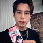 popping ed Instagram - . 青春期到現在，每個人多多少少都會長痘痘。雖然我已經不青春了～但因為現在工作關係常常需要化妝，所以還是會長痘痘🤣🥹 相信痘痘貼應該陪伴過很多朋友的青春期～以前都要用夾子或是手，但男生的手比較粗很容易把痘痘貼弄壞，大家應該懂吧! 沒想到現代科技這麼進步，3M的全新痘痘貼多了輔助貼紙，讓手殘的我也可以輕鬆貼。而且很簡單就可以蓋住爆痘，吸收痘痘後好更快；而且還超隱形‼️ 感謝3M乾爹的支持🙏🏽💙 先留言前10位打上 「我也要#3M神無瑕荳荳貼 」即可獲得3M的神秘小禮物喔🎁🥰🙋🏻‍♂️ @3mtaiwan 衛部醫器輸壹字第022546號 北市衛器廣字第111080156 號 #韓國進口 #痘痘貼推薦 #3M神無瑕荳荳貼 #痘痘神隱 #PoppingED #田一德 #liferecords #thx