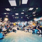 popping ed Instagram - Giving battle vol.7回顧🌟 不知不覺已經來到了第七屆，當初只是一個很簡單的想法。每個人來參與活動的人都是giver，是大家的力量集結我們才可以送冠軍出國比賽；雖然因為疫情目前冠軍沒有送機票。但這個初心一直都在～ 也真的很開心有御廷 @willywu_413 接下這個活動的主辦；還有 @boognation_tw 團隊的大家一起努力，這個活動才能一直延續到現在。 不知道是因為當爸了還是因為疫情比較難和大家聚在一起的關係，現在都特別珍惜這種喜愛同一個文化的人們聚在一起的時光；跨越一切只因為我們所熱愛的事物而相聚的感覺真的很爽。 一樣謝謝每個來活動的giver，今年活動賽制真的很有趣；雖然評審突然要比真的蠻累的🤣 但輸贏真的不是最重要的～能和大家一起同樂才是一切的初心。 最後賽制剛好抽籤到水內，也沒想到一路打到了最後；但一起在台上玩不顧一切的感覺很爽。 最近活動開始慢慢復甦了，覺得很讚！感謝來參加的所有的Guest們～希望明年可以趕快恢復以前辦Being On Our Groove的時光～～ 最後附上全場最辣的辣台妹以及大家一起的時刻留作紀念。 以上，謝謝收看～～～Love🫶🏼💙✨✨✨ . . . Thx @brandt.inc @bendavisjp #Boognation #GivingBattleVol7 #PoppingED #Bendavis #dance #liferecords #thx