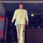 popping ed Instagram - 比完台大盃後久違的Free跳 兩部大家比較喜歡那一部?😝💙 🎵: 1. @kountkoal -Hey, 2. @beauty_lo520 -水晶晶 Tops: @remixtaipei Pants: @tnt_thenexttribe_official 阿禾今日Nice滴 @pop_h0 🤘🏽🎵🔥 #boognation #boogstudio #PoppingED #boogstyle #poppingdance #dancerecords #keepitfunky #life #thx #boogfam