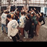 popping ed Instagram - 🙏🏽❤️‍🔥 Being OnOur Groove Vol.8 順利結束 Thx all the judges and guests for coming for the event.🍻 不知不覺距離辦第一屆已經是10年前的事了，經歷了疫情3年～終於又能把我們想要的Vibe跟堅持帶回來，衷心感謝每一個人的參與～沒有大家的參與活動也不會這麼多可以回味的時刻✨💙（看到好多很難得出來比賽的老師、老朋友、還有外國朋友也都來玩，真的感謝大家的支持與能量） 有很多想感謝的話都在活動當天最後的感言裡了🙇🏻‍♂️🙏🏽講的當下真的是很多感觸，尤其是很感謝一直還在身邊的夥伴們。 感謝所有專業的老師及工作人員；MC、DJ、攝影、燈光音響、拍照、評審、Guest，還有我最愛的 @boognation_tw 團員以及所有的BOOG Fam！！！這次活動大家真的辛苦了～準備的後期我同時又要錄這就是街舞，大家真的幫了很多忙～謝謝每個團員大家分工合作還有對於細節的溝通及堅持，才有這次活動美好的時刻。love y’all @willywu_413 @soulyuu_ @kuanchu8006 @poppinryan @poppin9kim22 @rannyliu @johnnyhsuuu @shishihuang_ 如果大家對於我們活動有覺得可以更好的地方也都歡迎給予建議與指教，希望真的可以辦出一個大家有很多回憶然後團結在一起，屬於我們在地的活動。 記得前陣子看到一句話：一個人的感動有限，但是一群人的感動會記得很久。謝謝這段日子裡所有的感動，這都是我繼續奮鬥下去的養分與動力；謝謝。 最後附上當天沒時間挑歌的評審solo，但我想表達感謝與我的熱愛的都在裡面了。以上，謝謝收看～謝謝用行動支持我們的 @levis_taiwan @remixtaipei . . . 📷： @nalnal._sxsx 感謝 @pop_h0 @lefttablerodger 幫忙📹紀錄 #Boognation #BringOnOurGrooveVol8 #Taipeicity #Boogstuio #remixtaipei #levis #love #supportyourlocal Taipei City