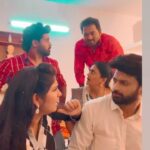 sathya sai krishnan Instagram - Pandian kudumbathar fun🤣😂🤣 #pandianstores #vijaytelevision #senthil #arasi👸 #reelitfeelit #reelsinstagram #viral #trending #fun #likes #insta #post #reelsfamily #enjoy #behindthescenes #happy #jolly #comedy #varuthapadathavalibarsangam #annanthangachi #anna #thangachi Chennai, India