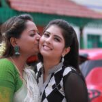 sathya sai krishnan Instagram - Kuzhali🪈Arasi👸 ❤️❤️ pic 📷 @pk_pphotographer #arasi👸 #akka #akkathangachi #akkathangachipaasam #love #happy #family #jointfamily #pandianstores #vijaytelevision #enjoy #shoot #picoftheday Chennai, India