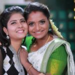 sathya sai krishnan Instagram - Kuzhali🪈Arasi👸 ❤️❤️ pic 📷 @pk_pphotographer #arasi👸 #akka #akkathangachi #akkathangachipaasam #love #happy #family #jointfamily #pandianstores #vijaytelevision #enjoy #shoot #picoftheday Chennai, India