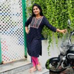 sathya sai krishnan Instagram - Blue🧿 👸Arasi 👗 @yazhini.boutique Latest collection of all reliance trends brand Kurtis leggings duppatas Palazzos and all bottoms wears at affordable prices For orders and bookings Watsapp 9003039621 #pandianstores #vijaytelevision #arasi👸 #blue #pic #likes #trending Chennai, India