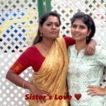 sathya sai krishnan Instagram - Sister’s Love from the sets of Pandian stores 2 Kuzhali & Arasi ♥️ #pandianstores #pandianstoresserial #vijaytelevision #haasini #sathya #kizhali #arasi #instagram #trending #instareels #instavideo