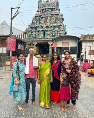 sathya sai krishnan Instagram - om nama shivaya🧿

#temple #family #timewithfamily #bhakthi #insta #trending #viralreels #viral #reelitfeelit #instadaily