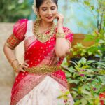 sathya sai krishnan Instagram - Makeup @radha_makeup_artist dress & jewellery @sri_embroideries photography @arunsam.photography #makeup #traditional #celebrity #transformation #bride #cute #réel #reelitfeelit #insta #instadaily #instalike #trendingreels #viralreels #vijaytelevisionserials #pandianstores #arasi Chennai, India