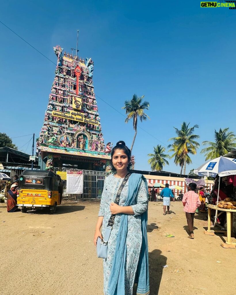 sathya sai krishnan Instagram - 👑siruvaapuri muruganuku arogaraa🙏 #muruga #arogara #siruvapurimurugantemple #siruvapuri #ommuruga #insta #instadaily #insta #instamood Siruvapuri Balamurgan Temple