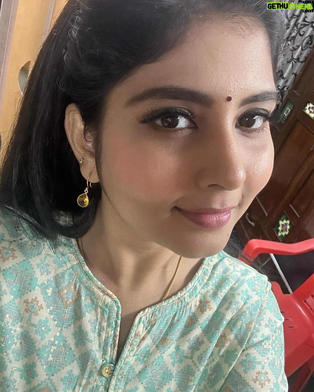 sathya sai krishnan Instagram - Beautiful dress @yazhini.boutique earings @subbus_earrings Chennai, India