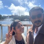 sathya sai krishnan Instagram - ☃️kodai kulirin uchakattathil pirandhanaal kondadiya en appa pandian avargaluku pirandhanaal vazhthukkal🎂🍩🙏 happy birthday to u anne @stalinmuthu27 #pandianstores #ps2 #vijaytelevision #birthdaycelebration #enjoy #happybirthday #happy #team #behindthecamera #kodai #kodaidairies #happyteam #venus #enjoyment #family #love #shootlove Kodaikkanal