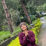 sathya sai krishnan Instagram - kodai dairies❤️ #pandianstores #vijaytelevision #arasi #train #trainjourney #kodaikanal #kodai #shoot #bts #enjoy #chillvibes #climate #nature #hills Kodaikkanal