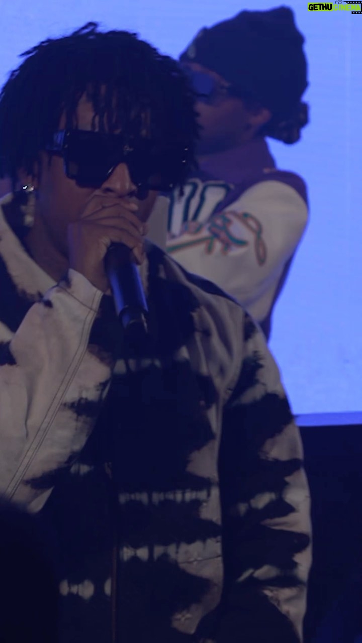 21 Savage Instagram - Live from Brooklyn. #21Savage and #MetroBoomin performed live at last night’s opening of the #LouisVuitton and Nike “Air Force 1” By Virgil Abloh Exhibition at the Greenpoint Terminal Warehouse. Watch the full performance via link in bio or on YouTube.