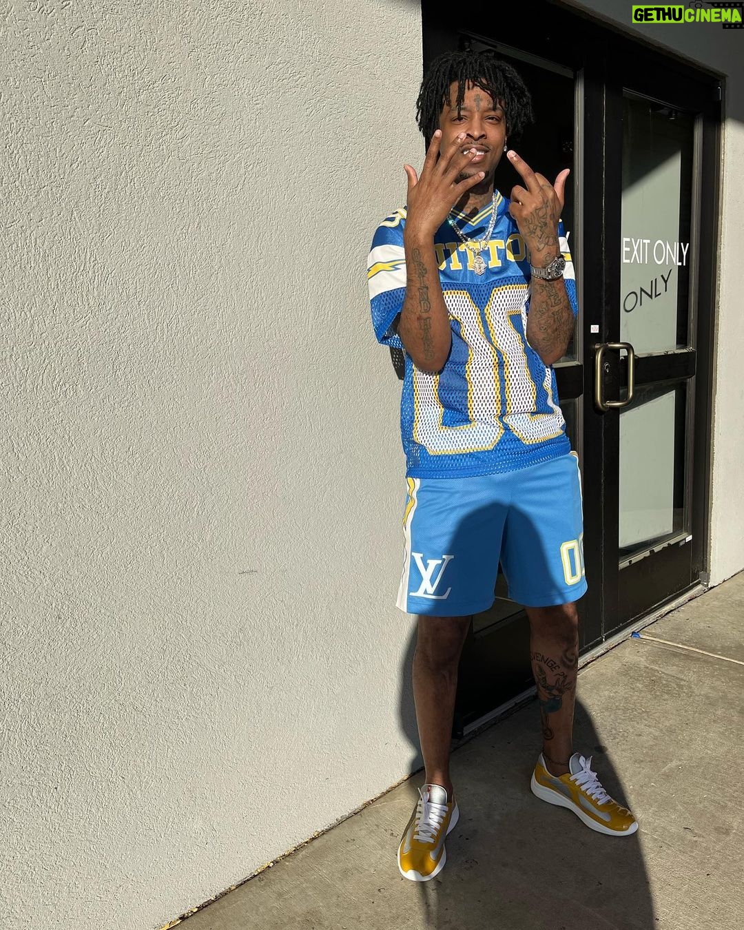 21 Savage Instagram - Feels good outside ☀️☀️☀️