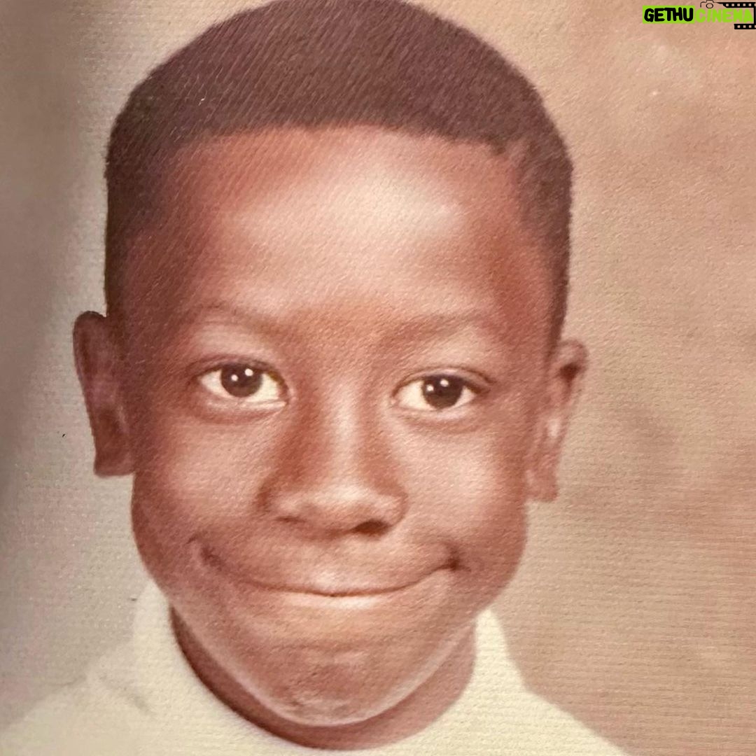 21 Savage Instagram - 💪🏿 x 🗡️ 21 Savage pulled up to the club after dropping the No. 1 album! He talks about his American Dream and making it to the top. @21savage also shares never-before-heard stories. Full episode will be available Wednesday wherever you get your podcasts and on YouTube at 12:00pm EST.