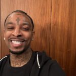 21 Savage Instagram - they will stand on couches with you but ……..