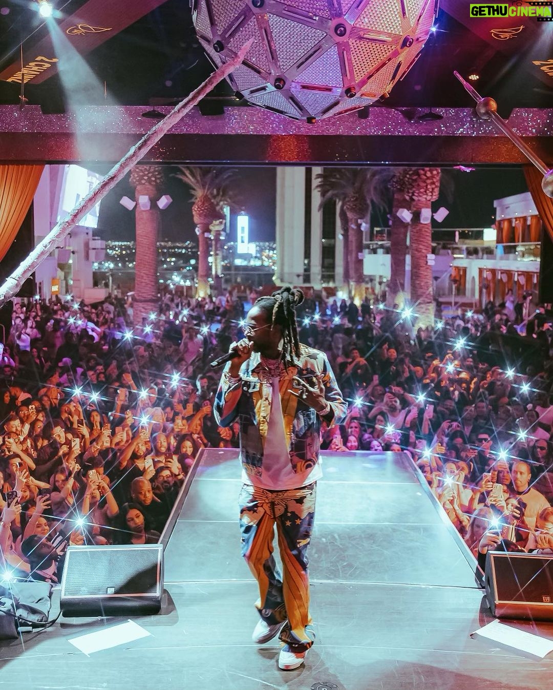 2 Chainz Instagram - Was in Vegas @draislv standing on bizness 🌊